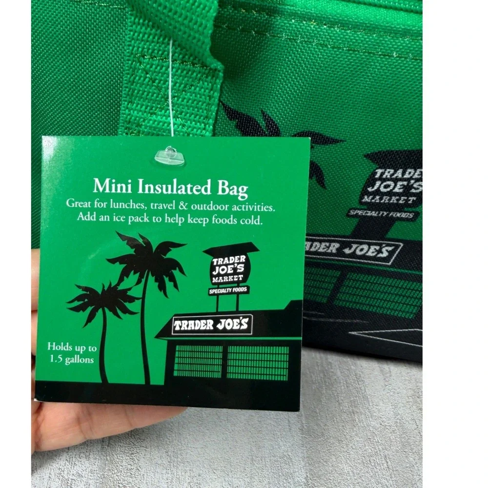 Trader Joe's Mini Insulated Bag Green 1.5 Gallon Cooler Lunch Tote SKU 78917